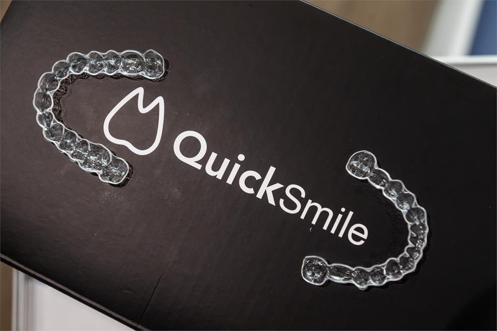 Beneficios de la marca Quick Smile en ortodoncia invisible