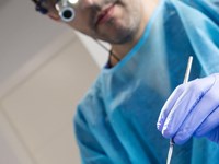 Dudas frecuentes sobre la apicectomía o cirugía radicular