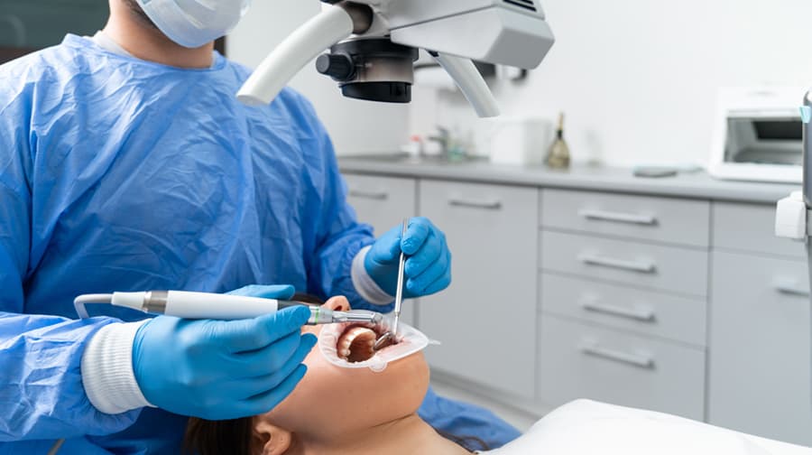 Dolor al masticar dentistas en Lugo