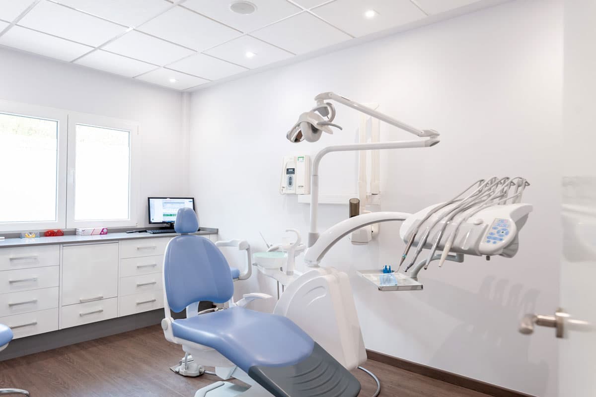 Aparato de dientes invisible en Lugo