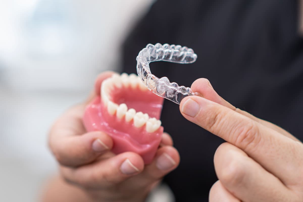 Aparato dental invisible en Lugo